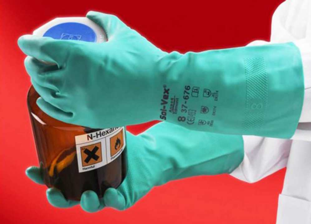 دستکش مقاوم در برابر مواد شیمیایی